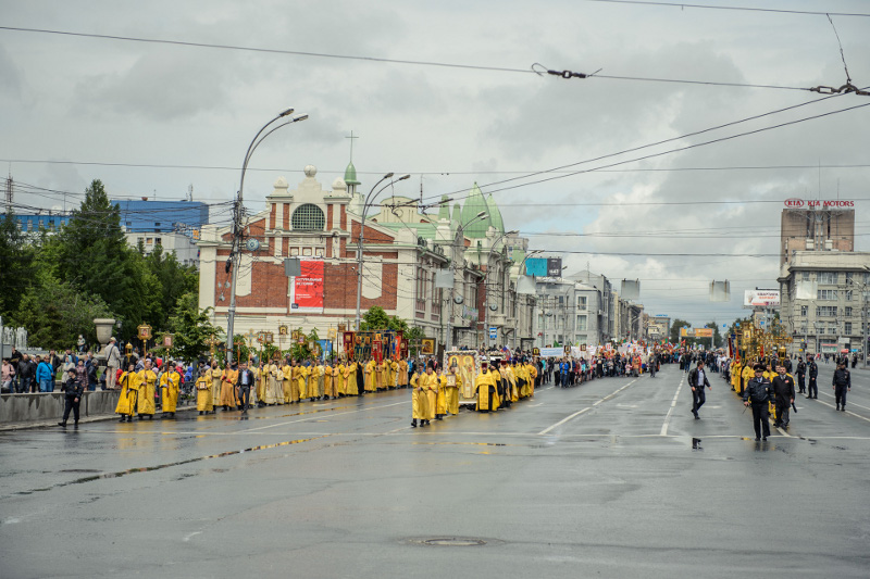 24 мая 2015 года в Новосибирске прошел многотысячный крестный ход