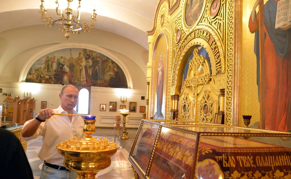12 сентября 2015 года Владимир Путин и Сильвио Берлускони посетили Свято-Владимирский кафедральный собор в Херсонесе.